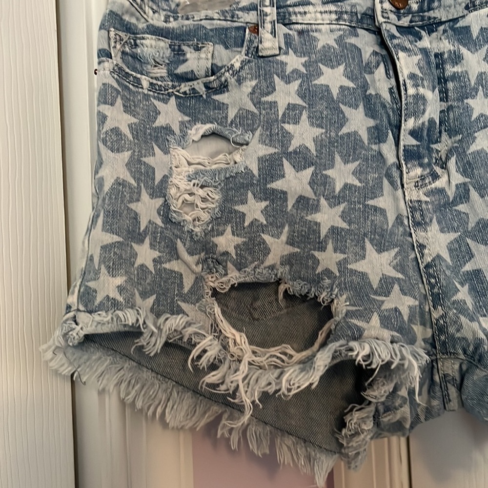 DENIM jean shorts ripped jean shorts distressed jean shorts - Size 4/27 - Picture 3 of 7